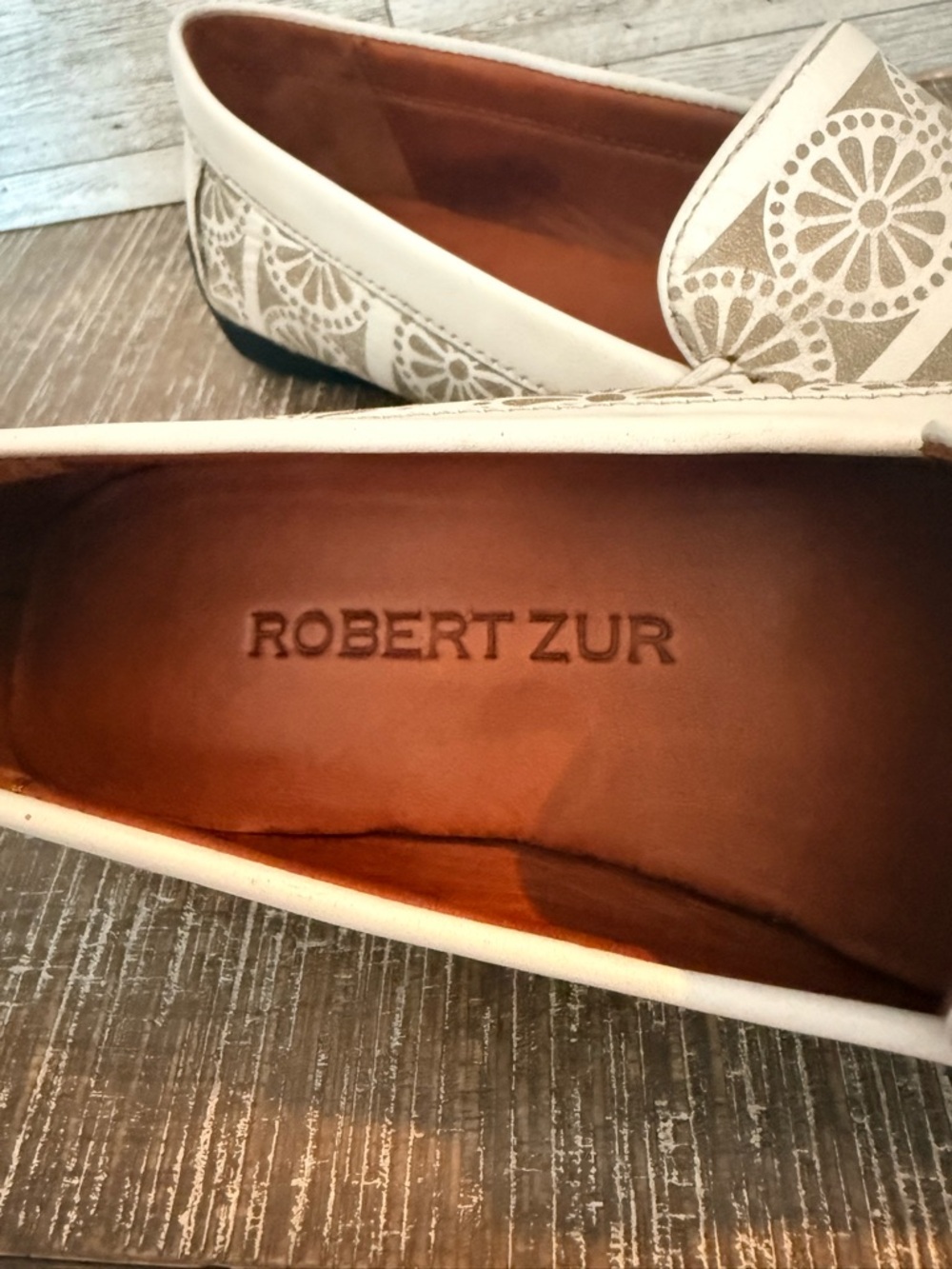 Robert Zur Women’s Leather Floral Loafer Flats Shoes White & Gold Sz 8.5 - Picture 7 of 8